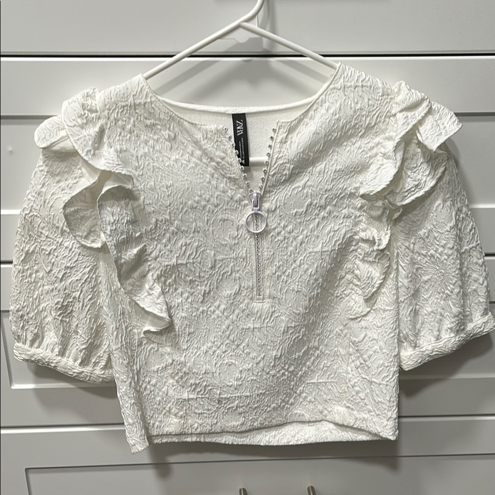 Zara White Textured Ruffle Top